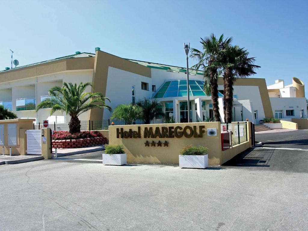 Hotel Maregolf Caorle Bagian luar foto